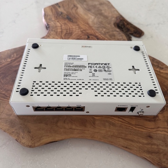 Fortinet Firewall FortiGate 30E - Picture 5 of 5
